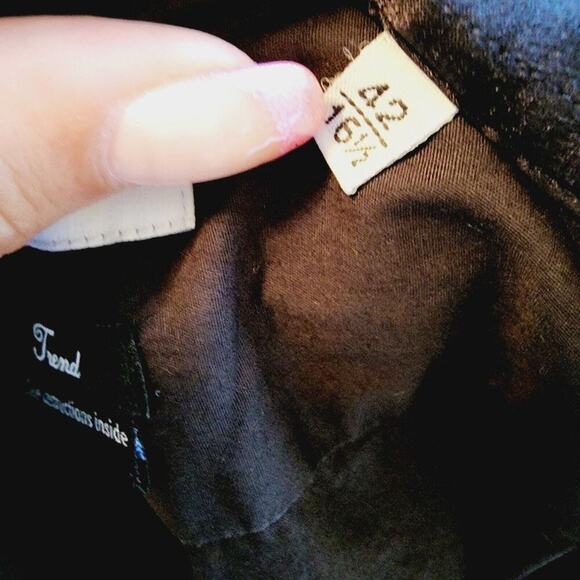 VERSACE COLLECTION TREND BLACK SEQUIN ACCENT SIZE 42(10) - Picture 7 of 8